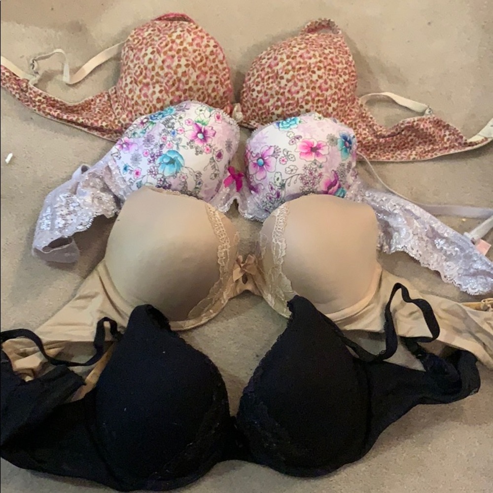 Lot of Victoria’s Secret Push Up bras